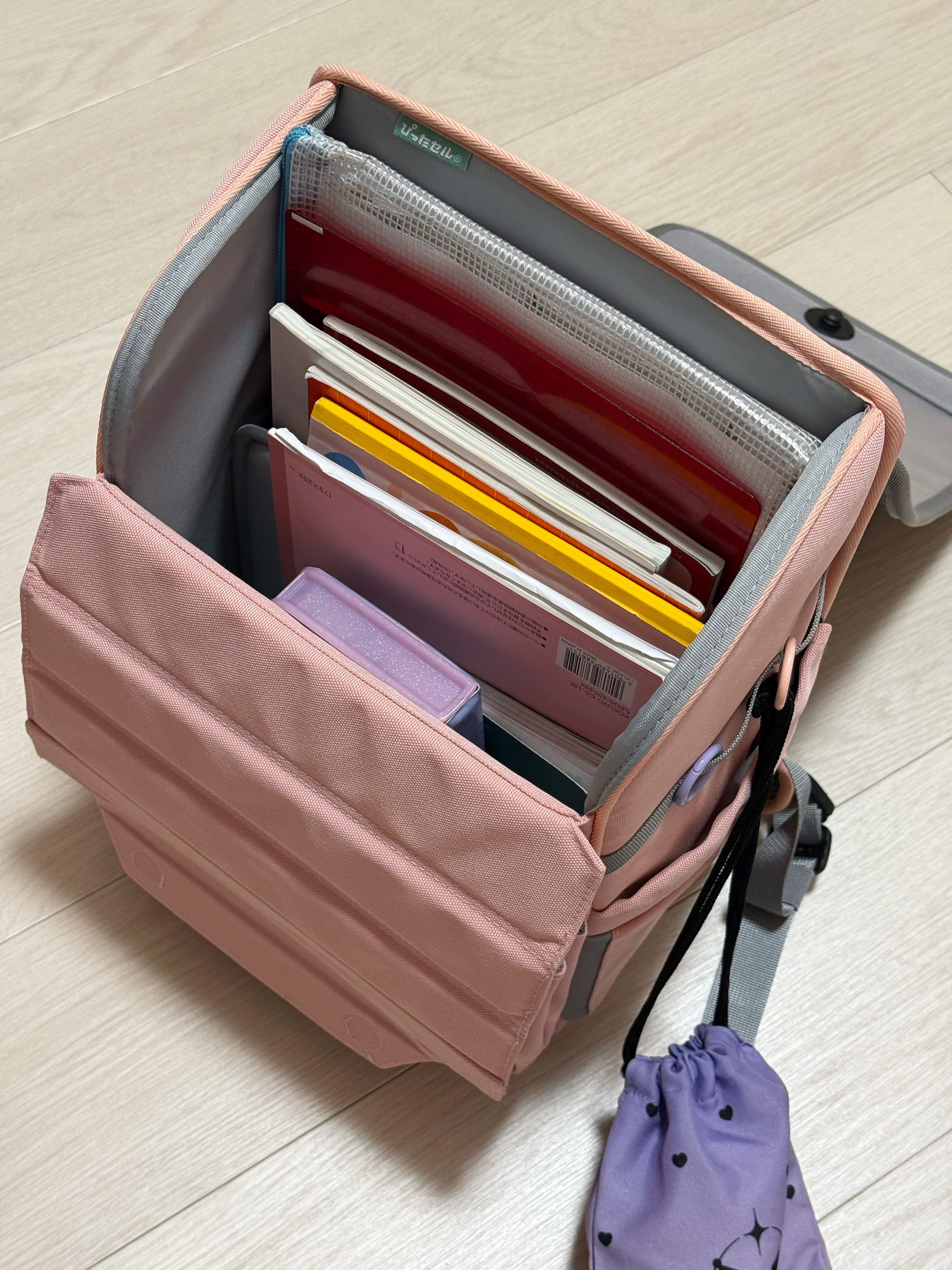 ぴったセルと子供の写真